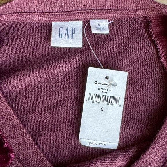 NWT GAP Velvet Sleeve Knit Dress Women’s Small – Vamp Red Long Sleeve Shift - Picture 6 of 14